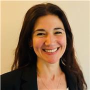 Prof de FLE diplômée, expérimentée et passionnée, j’enseigne le français à Toul et en ligne avec une approche vivante.